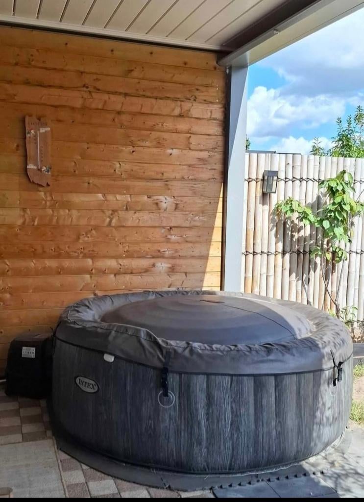 Jacuzzi Greywood Deluxe pers.+ spa stofzuiger oplaadbare, Jardin & Terrasse, Enlèvement, Comme neuf, Tapis de sol