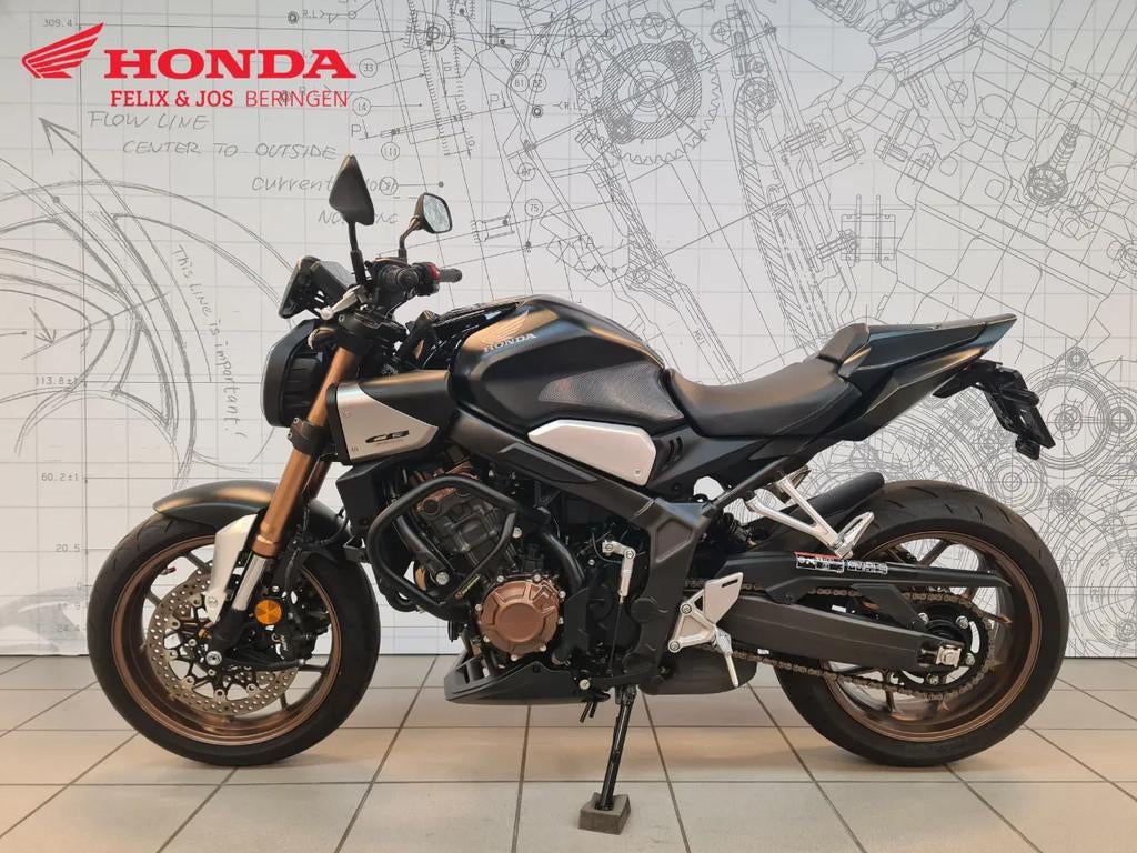 Honda CB650R E-Clutch (bj 2024) - foto 2