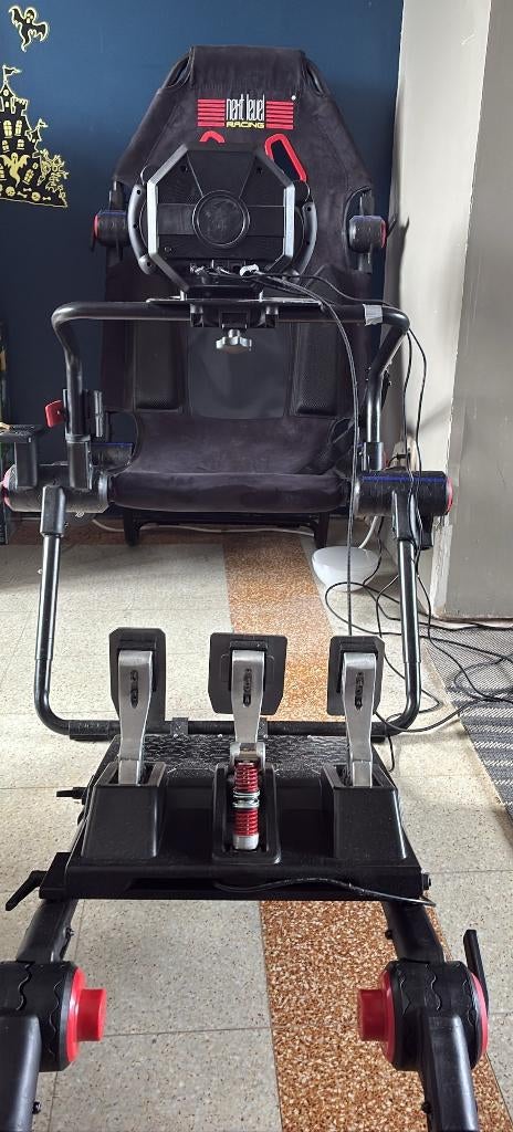 Trustmaster race simulator bundel/ aparte prijzen ook!, Games en Spelcomputers, Ophalen, Gebruikt