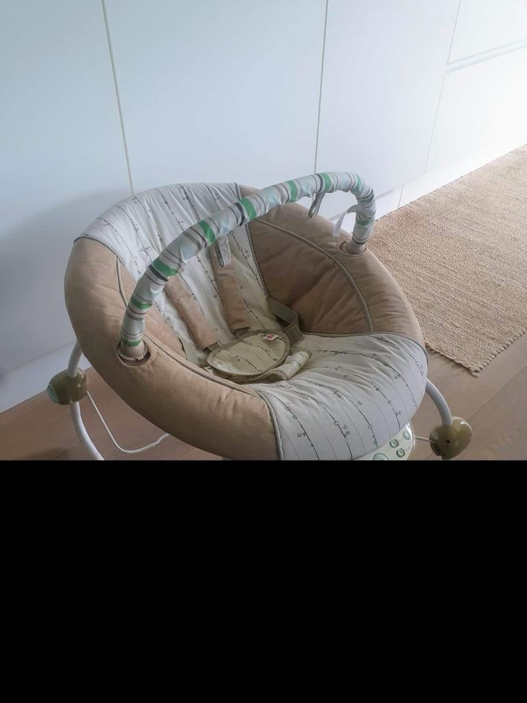 Vibrerende schommel baby relax met speelboog, Kinderen en Baby's, Wipstoeltjes, Ophalen