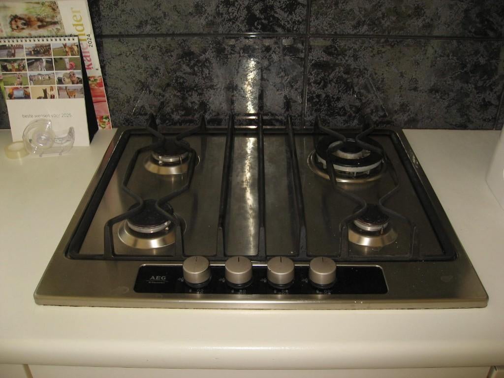 kookvuur op aardgas in bouw in goede staat alles werk, Ophalen, Gebruikt