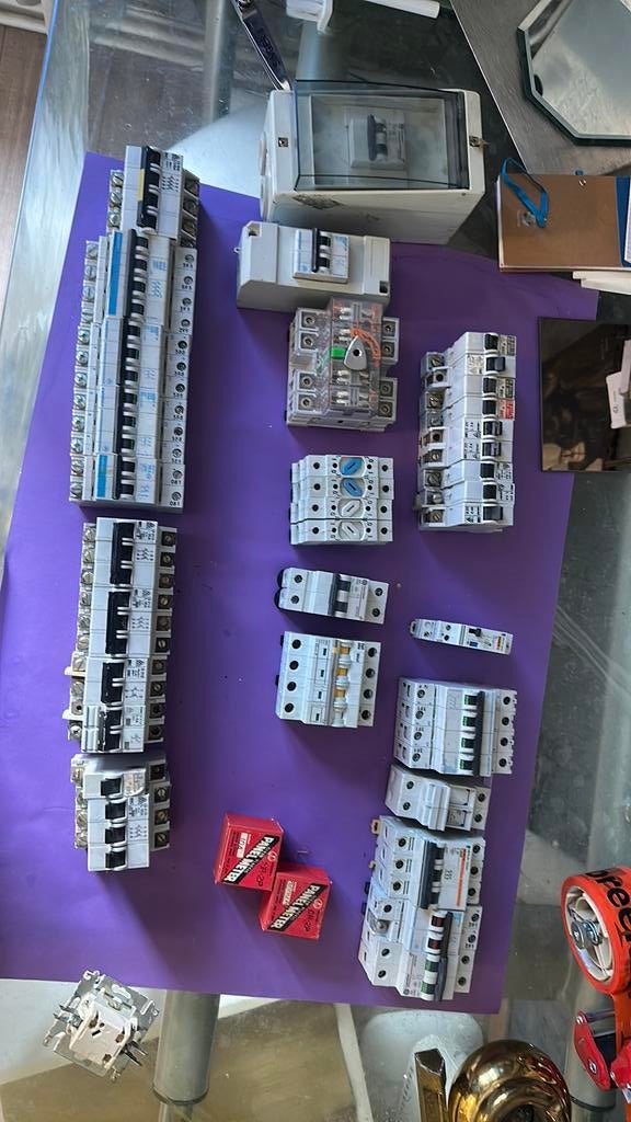 Kavels te koop, Diversen, Rommelmarktspullen, Ophalen of Verzenden, Gebruikt