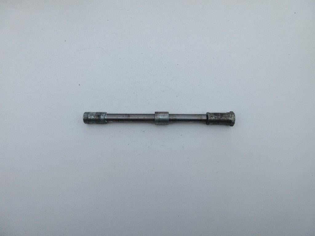 Honda VF750F voorwielas VF 750 F vooras voor wiel as wielas, Ophalen of Verzenden, Gebruikt