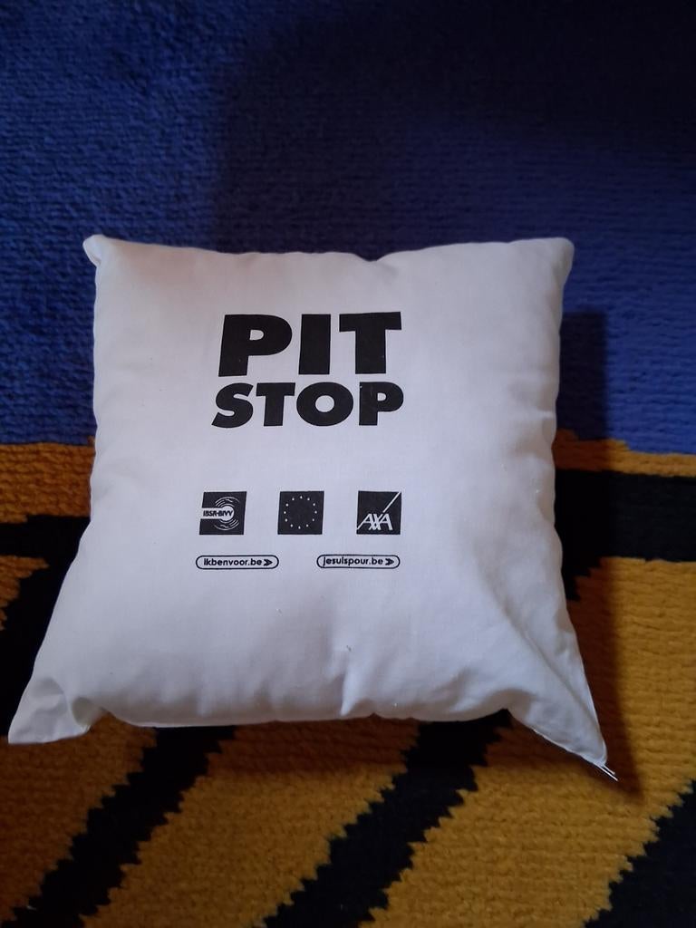 Kussentje Pit Stop, Ophalen of Verzenden