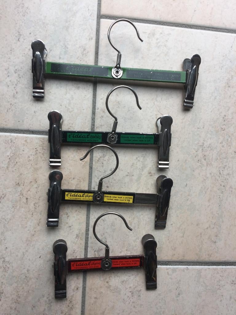 4 CINDRES TELESCOPIQUES"L'IDEAL"VINTAGE, Enlèvement ou Envoi