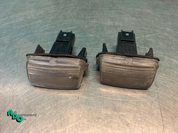 Eclairage immatriculation d'un Citroen C3 (C3 05-), -, 3 mois de garantie, Utilisé, -