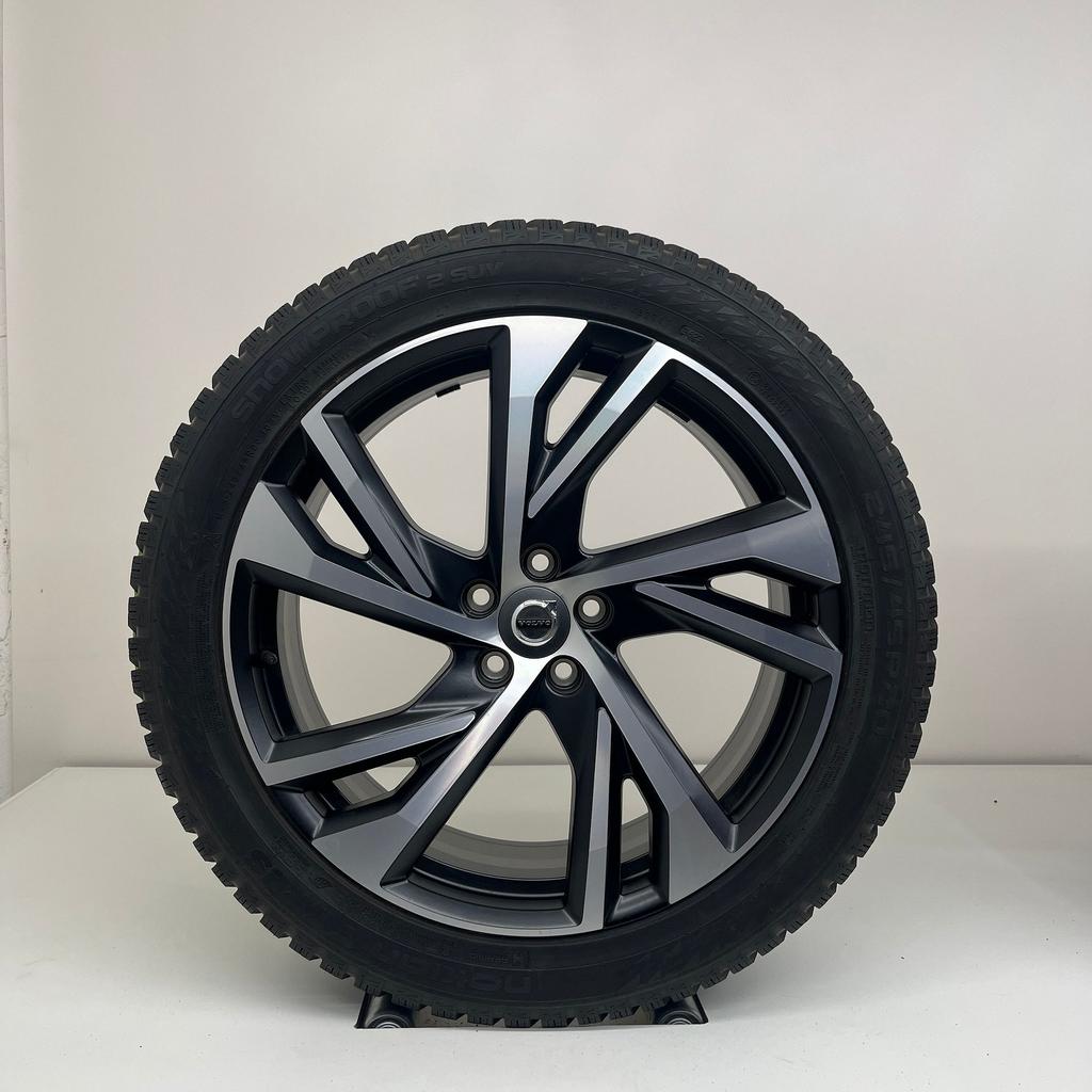 Volvo XC40 - 20 inch - winterbanden NIEUW, 245 mm, Banden en Velgen, Nieuw, Personenwagen