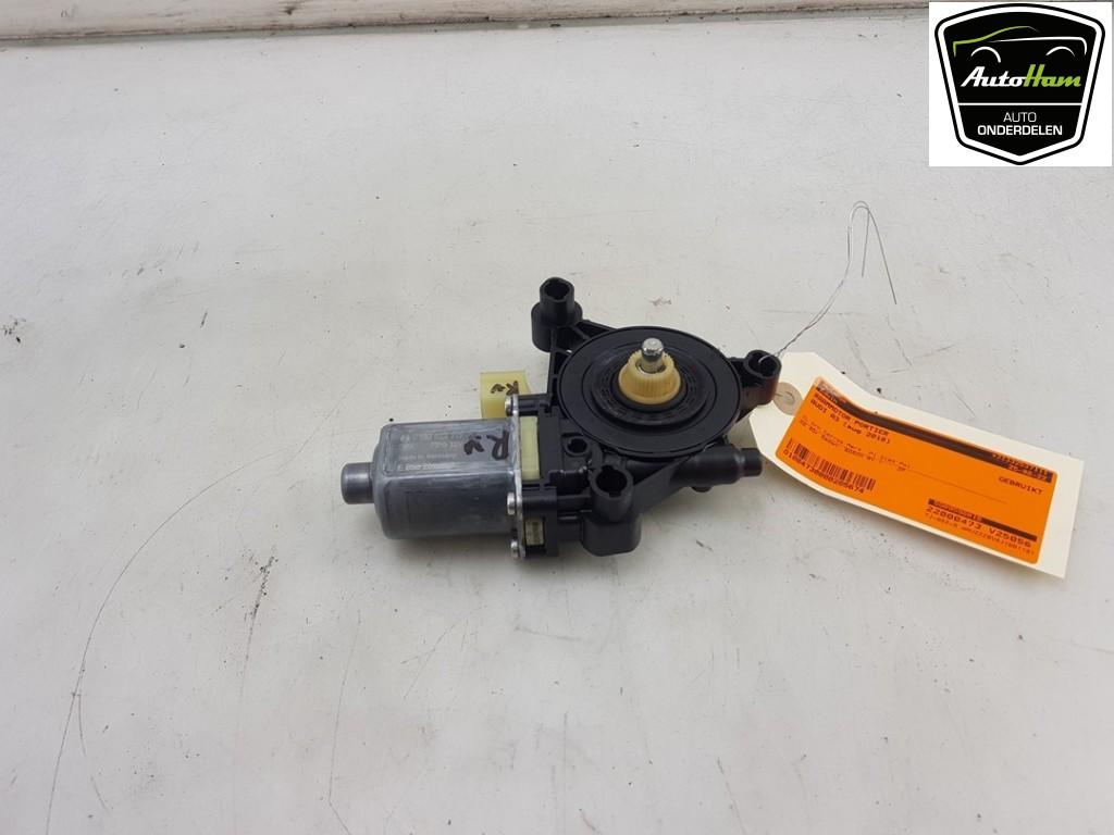 MOTEUR LEVE VITRE ELECTRIQUE Audi A3 Limousine (8VS / 8VM), Autos : Pièces & Accessoires, Robert Bosch AG, Audi, Utilisé, Robert-Bosch-Allee 1
74232  Abstatt, DE