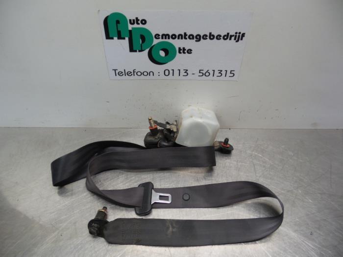 Ceinture de sécurité avant droite d'un Hyundai H200 (H200, Autos : Pièces & Accessoires, -, 3 mois de garantie, Utilisé, Hyundai