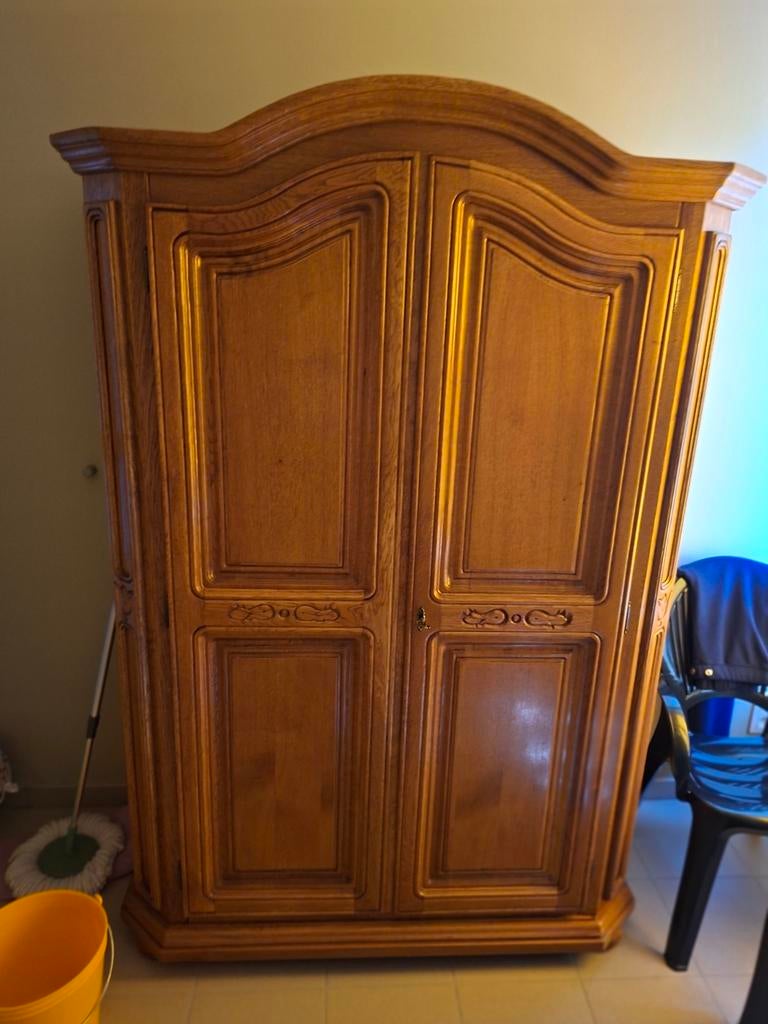 Meubels plus bed,prachtige kleerkast, Antiek en Kunst, Antiek | Meubels | Kasten, Ophalen