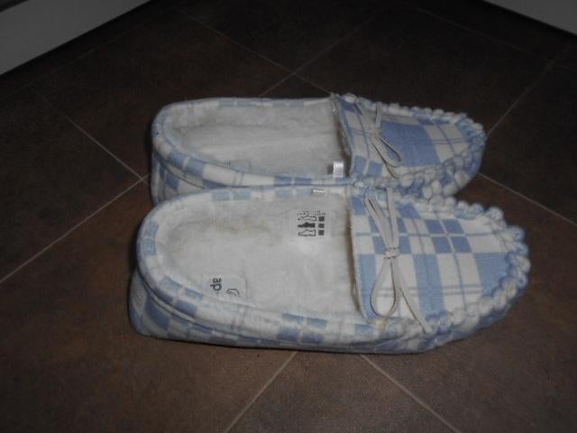 Nouveaux chaussons en laine/Taille 41., Enlèvement ou Envoi, Neuf