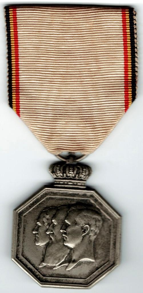 Médaille 100 ans indépendance de la Belgique, Collections, Envoi, Autres, Ruban, Médaille ou Ailes