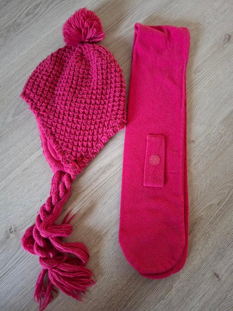 Roze muts en sjaal, Ophalen, Muts