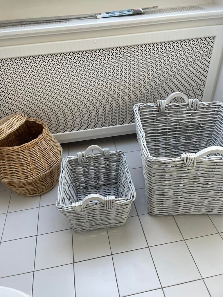 3 rieten manden, Ophalen, Zo goed als nieuw