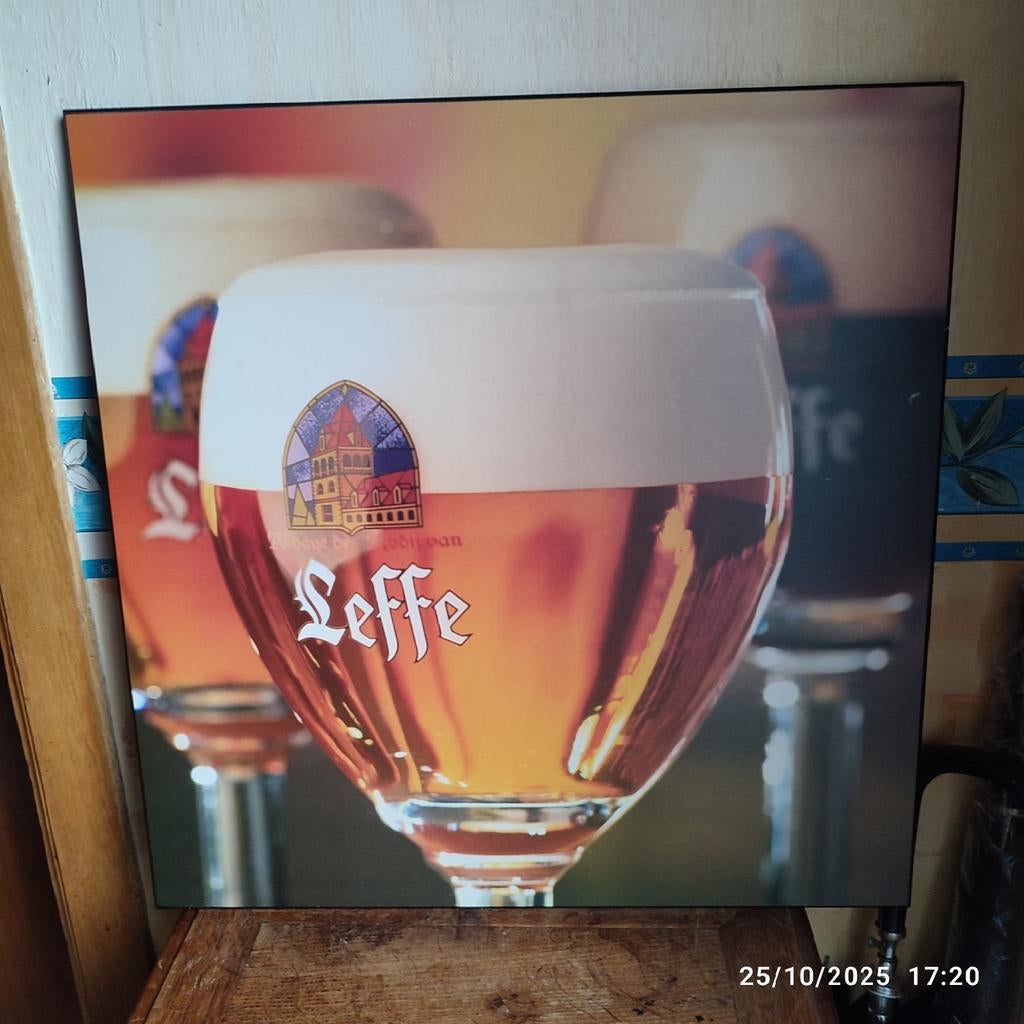 Plaque en bois ,  bière LEFFE ., Enlèvement, Comme neuf, Panneau, Plaque ou Plaquette publicitaire, Leffe