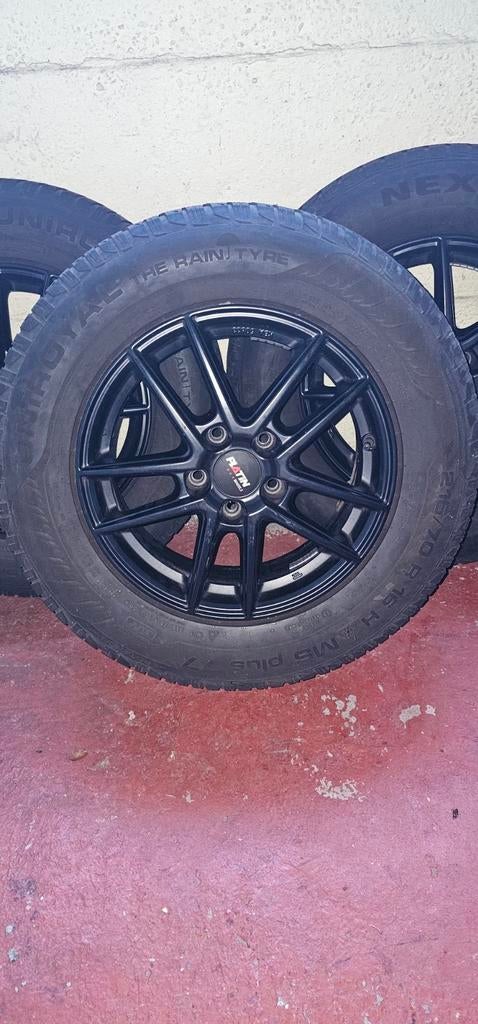 HYUNDAI TUCSON WINTERBANDEN, Auto-onderdelen, Banden en Velgen, Ophalen, Winterbanden