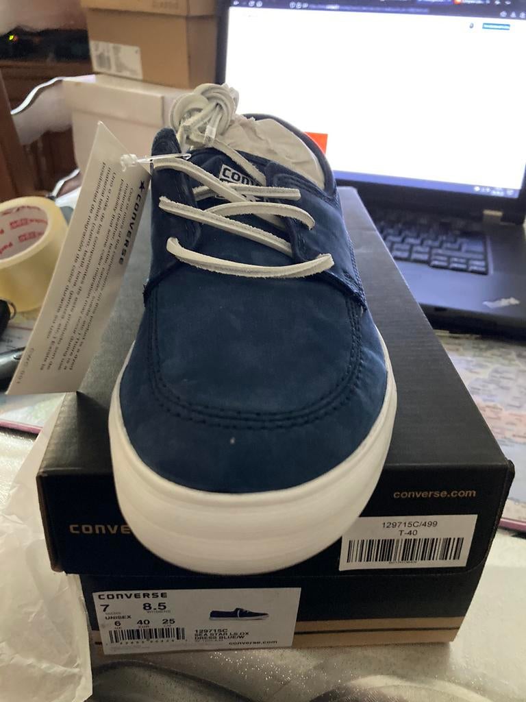 Converse pointure 40, Nieuw