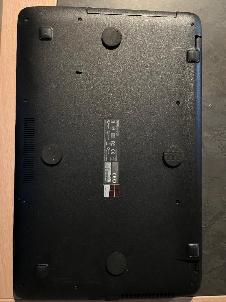 Asus Laptop met kapot scherm, Computers en Software, Windows Laptops, Gebruikt, 15 inch, 2 tot 3 Ghz, 8 GB, Azerty, Met videokaart