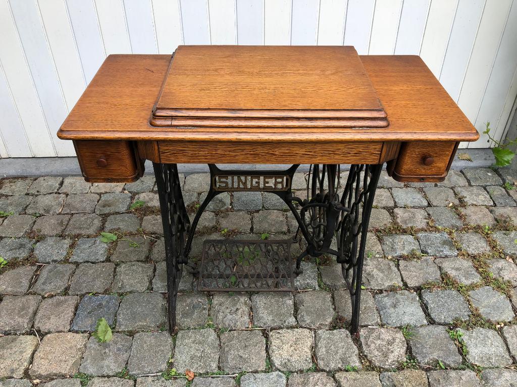 Machine à coudre ancienne SINGER, Ophalen