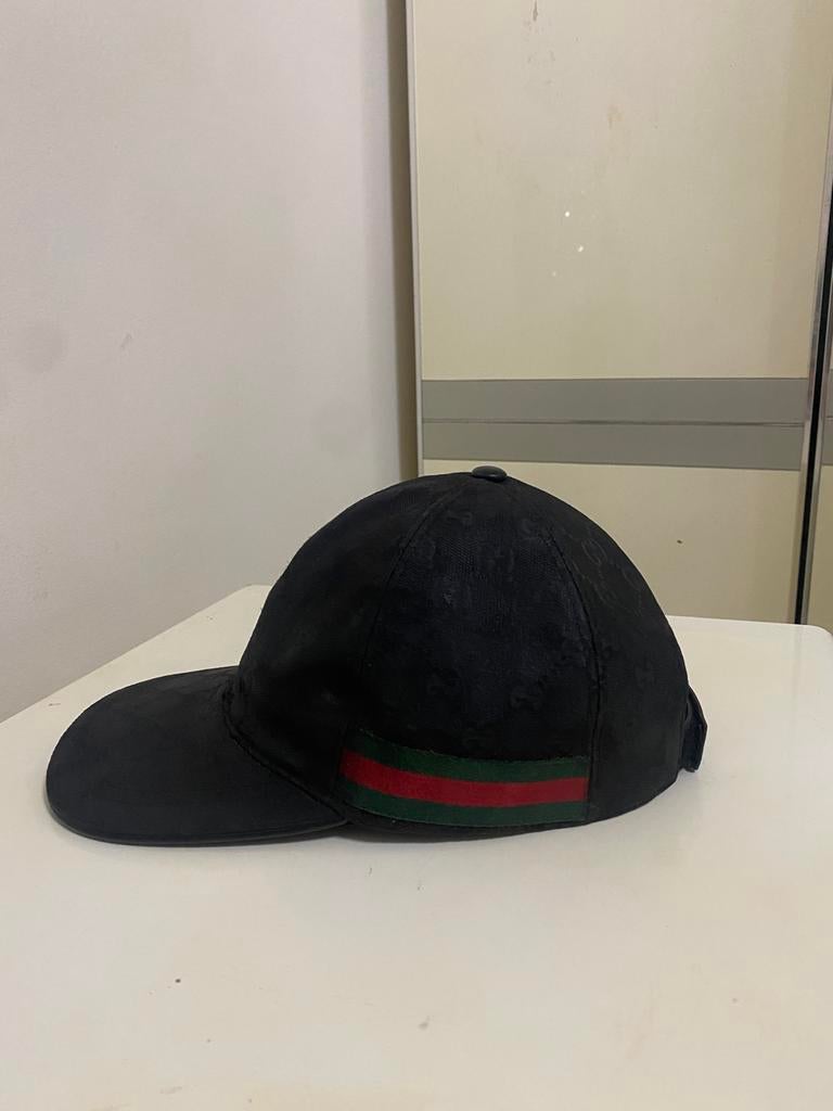 Klassieke zwarte pet van Gucci, Ophalen, Zo goed als nieuw, Pet