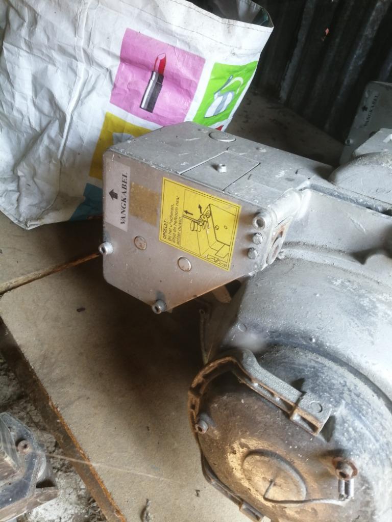 treuil electrique, Bricolage & Construction, Enlèvement, Utilisé, Électrique