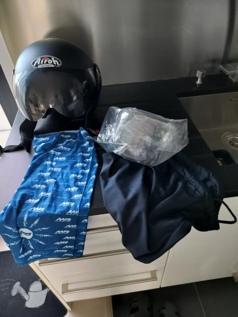 Casque de moto, Airoh, comme neuf, pas accident, Enlèvement ou Envoi, S