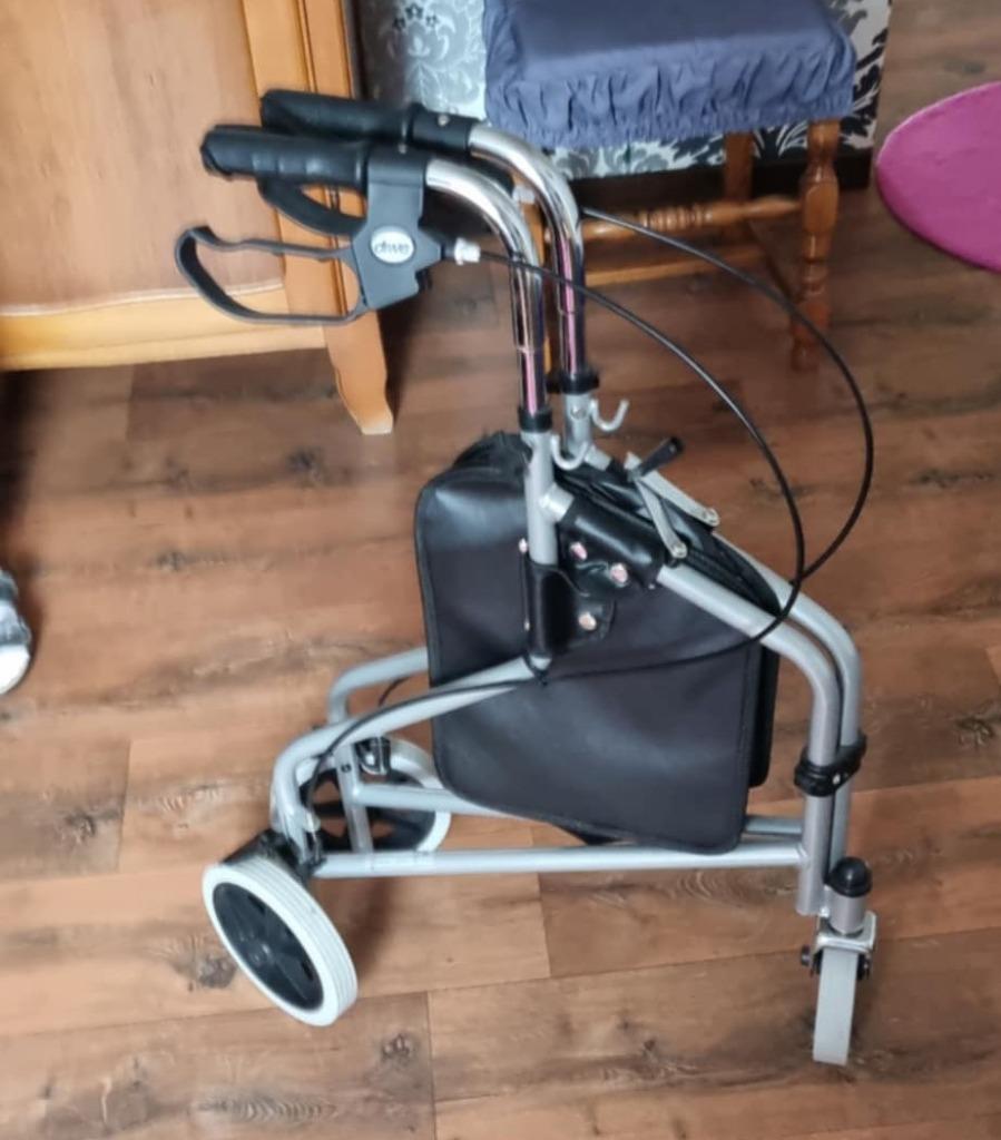 Déambulateur Pliant, Divers, Enlèvement, Comme neuf