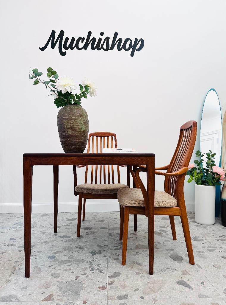 Table vintage en teck massif, Maison & Meubles, Tables | Tables à manger, Utilisé, 50 à 100 cm, 50 à 100 cm, Quatre personnes