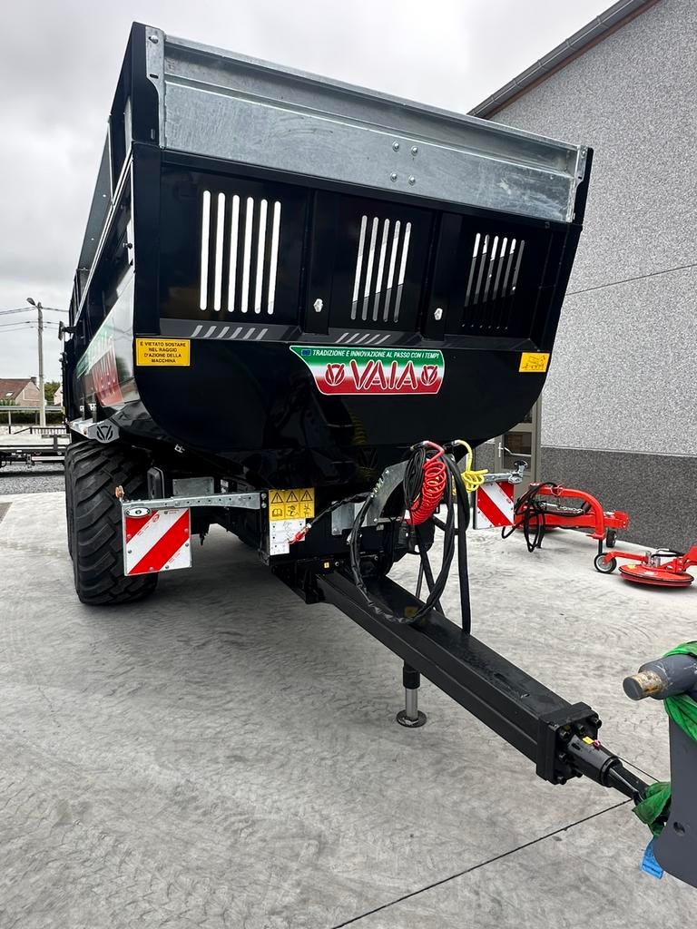 Benne 16 T neuve de stock, Articles professionnels, Enlèvement