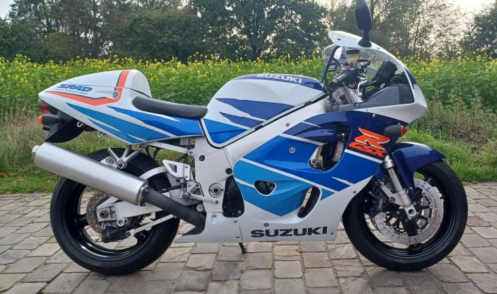 Suzuki GSXR 750 1996 City originale, Motos, Motos | Suzuki, Particulier, Super Sport, plus de 35 kW, 4 cylindres, Permis Moto A