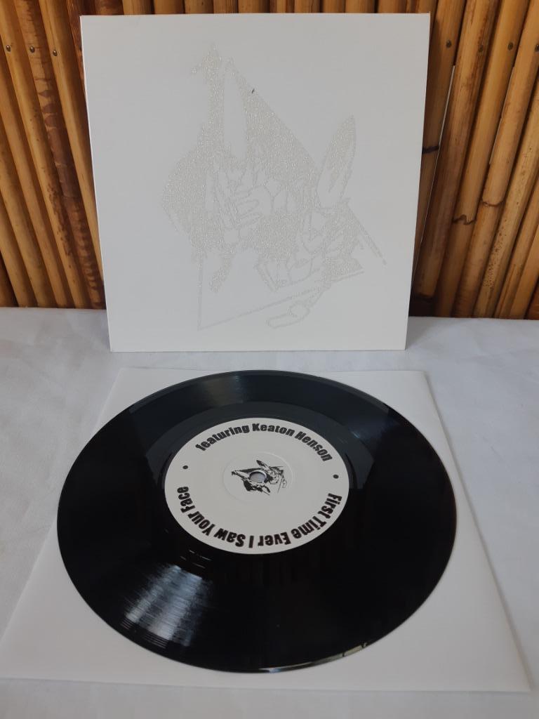 45t / 7" U.N.K.L.E. "The First Time I Saw Your Face" Henson, Enlèvement ou Envoi, 2000 à nos jours, Comme neuf, Autres formats