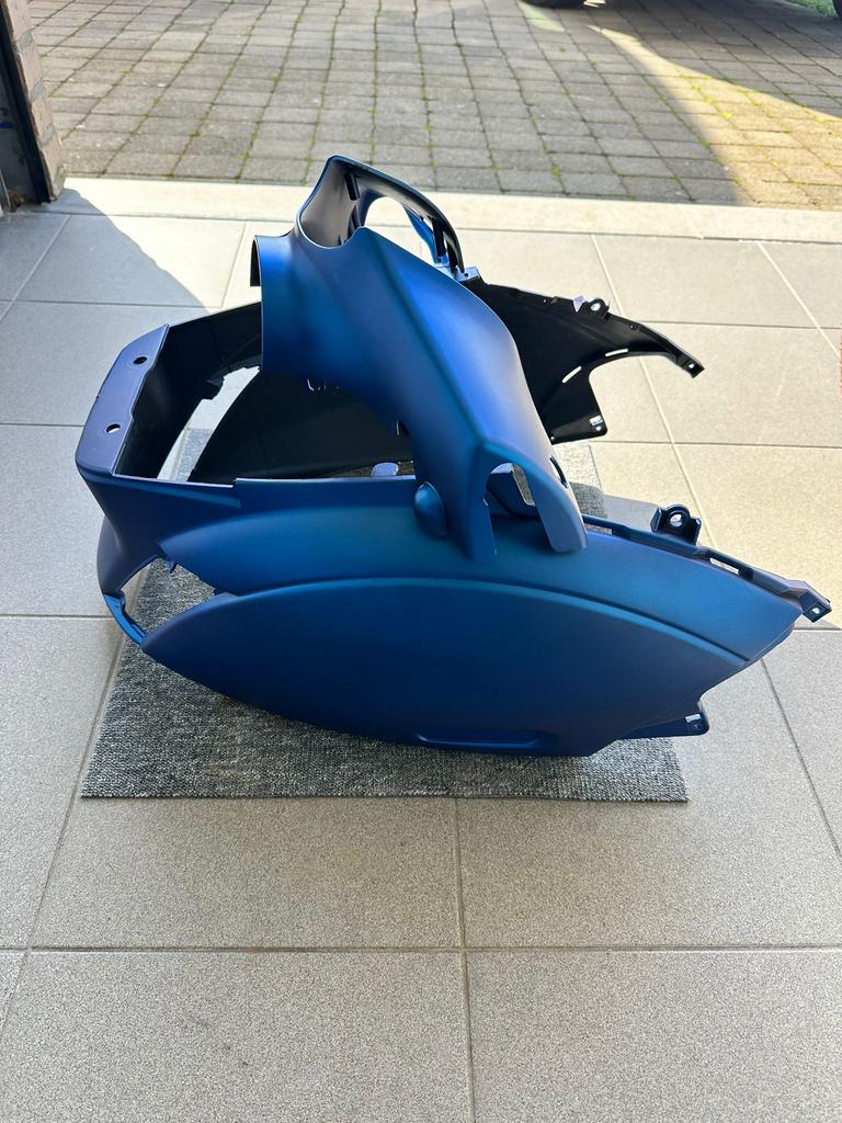 Piaggio zip onderdelen achterkap en stuurkap BMW-blauw mat, Fietsen en Brommers, Scooters | Piaggio, Ophalen