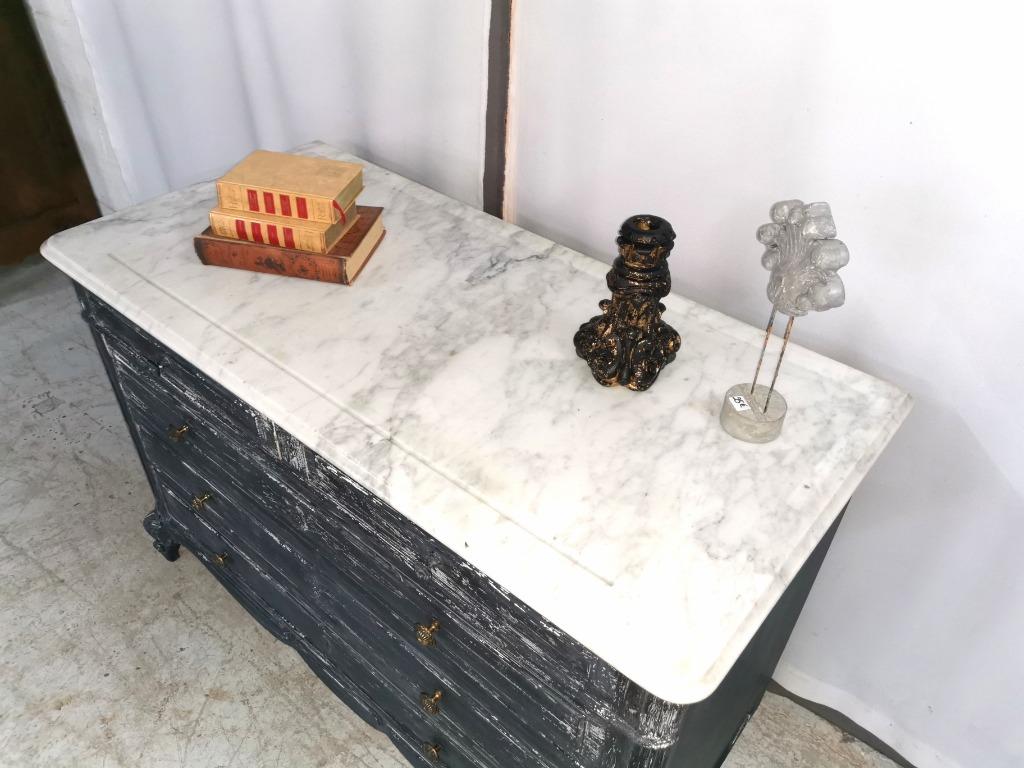 Commode ancienne avec plateau en marbre épais L 130 H 86, Enlèvement