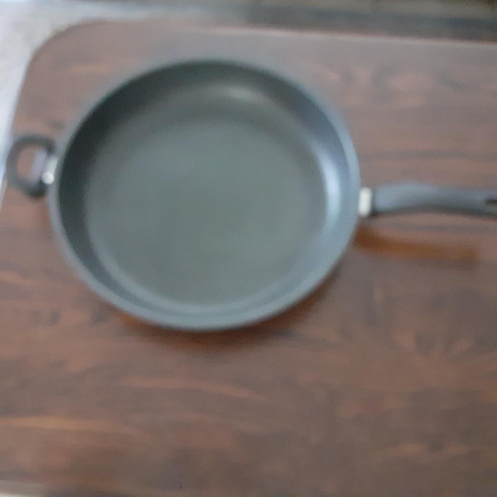 grote stevige pan, Ophalen of Verzenden