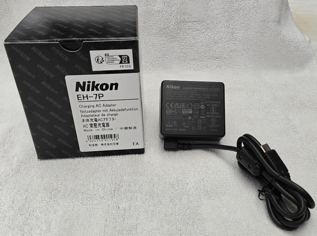 Nikon EH-7P AC adapter, Audio, Tv en Foto, Opladers, Ophalen of Verzenden, Zo goed als nieuw