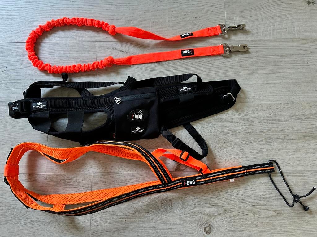 Canicross tuig, harnas en treklijn, Dieren en Toebehoren, Hondenriemen, Ophalen, Zo goed als nieuw, Hondenriem-accessoire