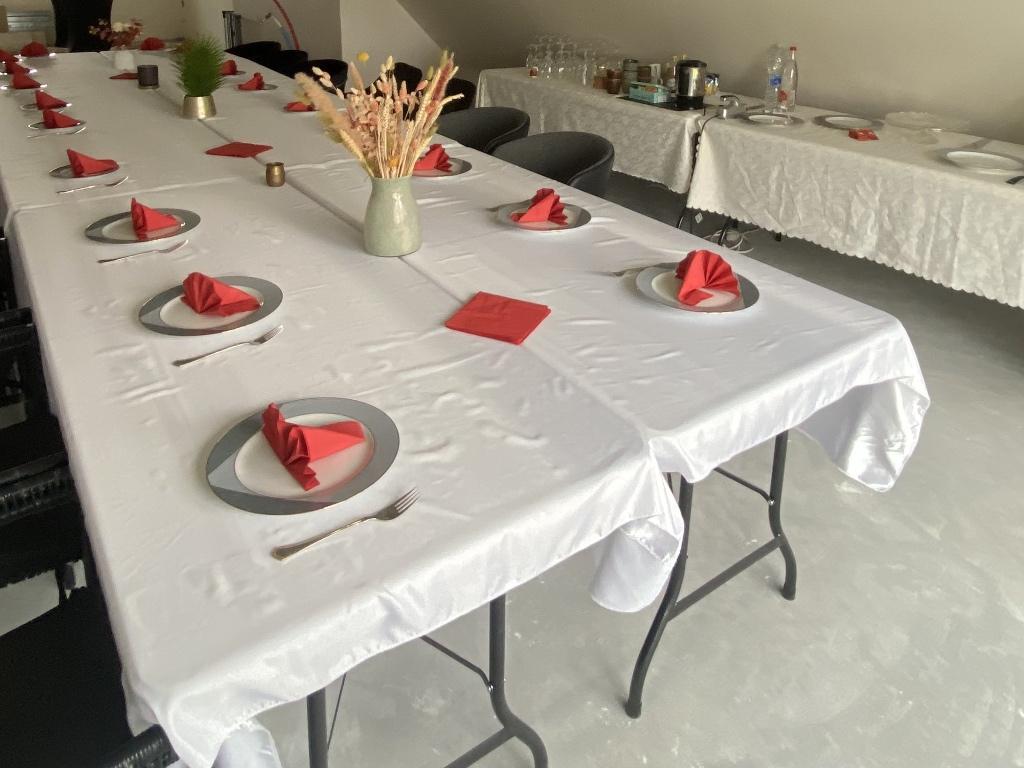 Vouwtafels TE HUUR, Maison & Meubles, Tables | Tables à manger, Comme neuf, 50 à 100 cm, 150 à 200 cm, Quatre personnes, Rectangulaire