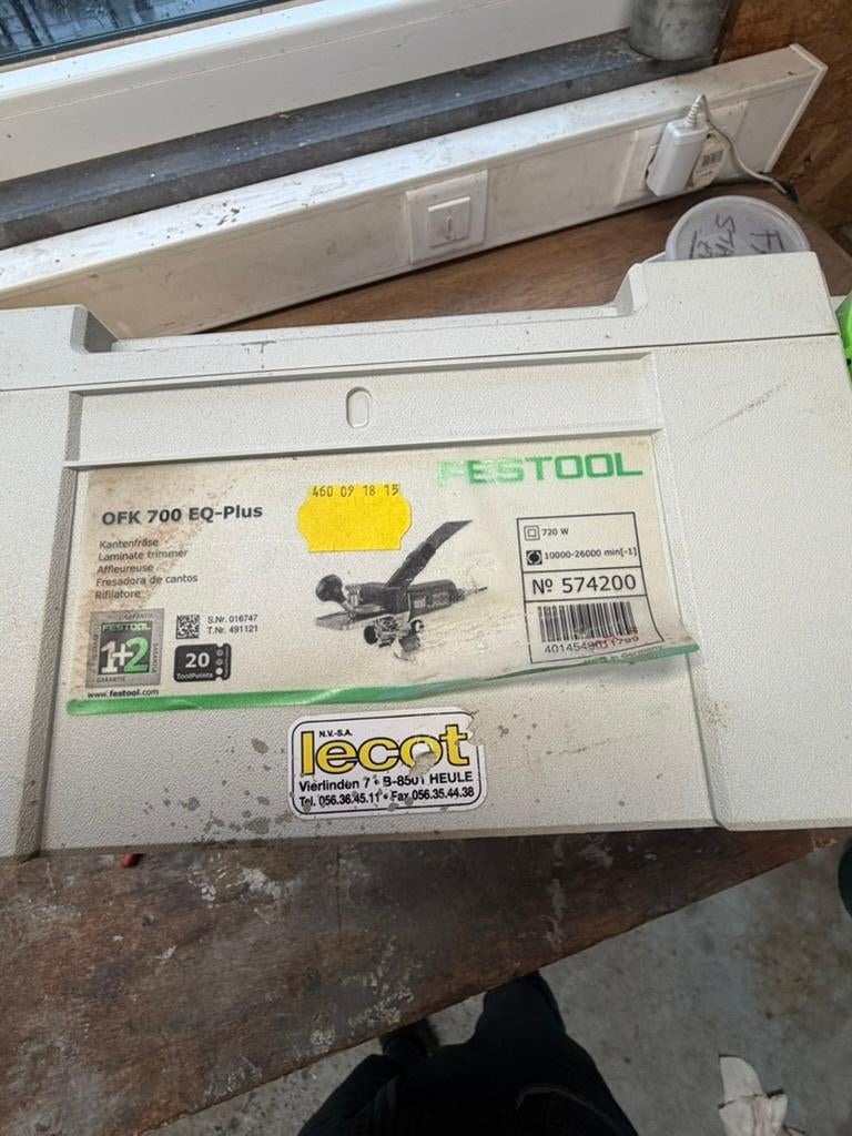 festool kantenfrees OFK700 EA Plus, Doe-het-zelf en Bouw, Gereedschap | Freesmachines, Ophalen, Kantenfrees, Zo goed als nieuw