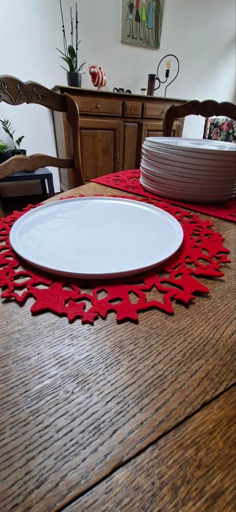 Lot de 12 grandes assiettes terre cuite blanc beige NEUVE, Huis en Inrichting, Keuken | Servies, Ophalen