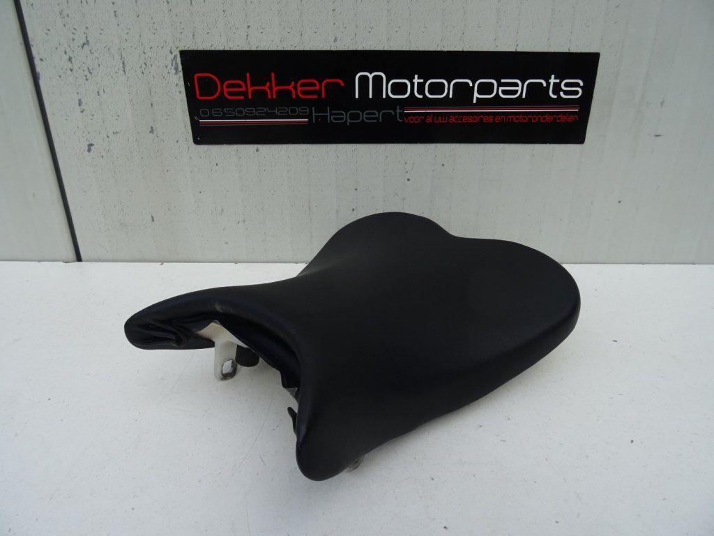Voorste Zadel / Zit Suzuki GSXR750 / GSXR600 2006-2007 K6, -, -, Nieuw, Ophalen of Verzenden