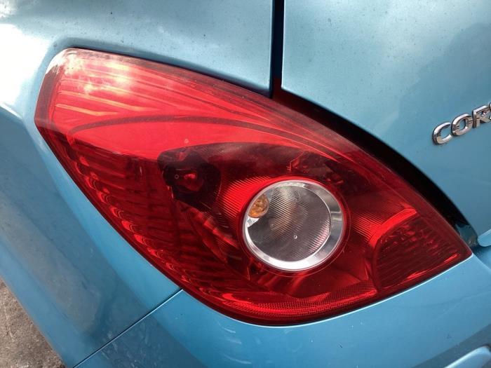 Achterlicht links van een Opel Corsa, Auto-onderdelen, Verlichting, Gebruikt, -, -, Opel