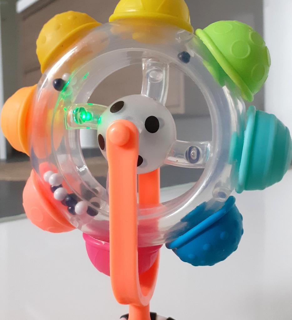 Baby speelgoed Sassy zuignap spinner, Kinderen en Baby's, Ophalen of Verzenden, Nieuw, Overige typen, Met licht