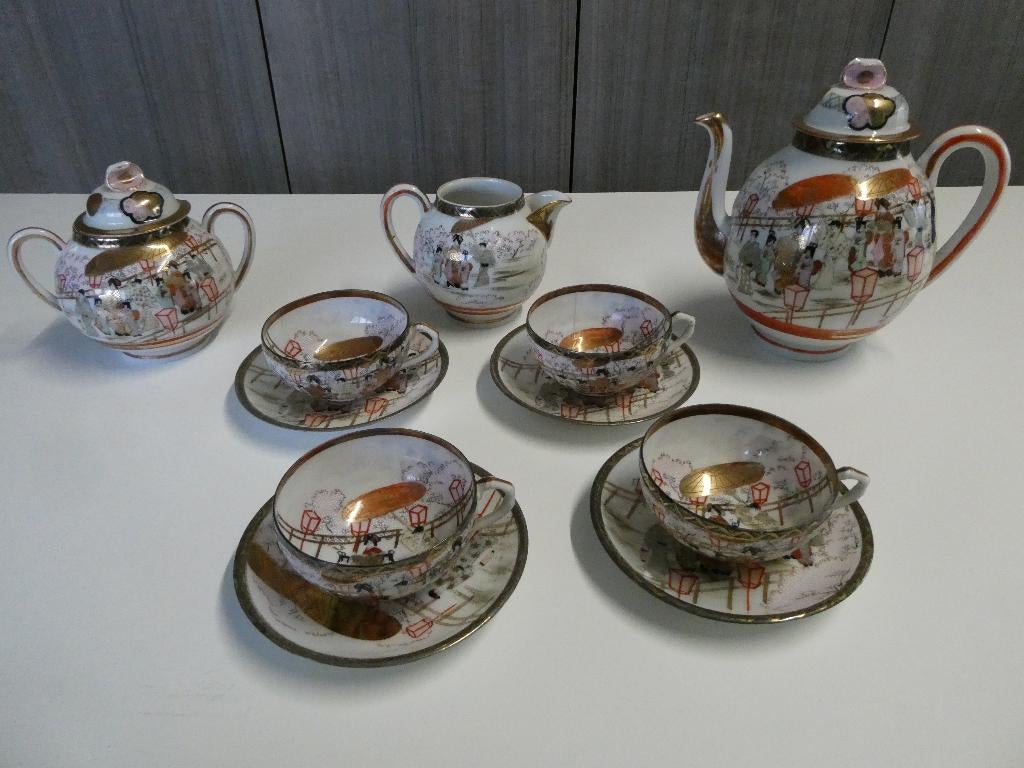 Japans porseleinen eierschaal thee servies, Ophalen