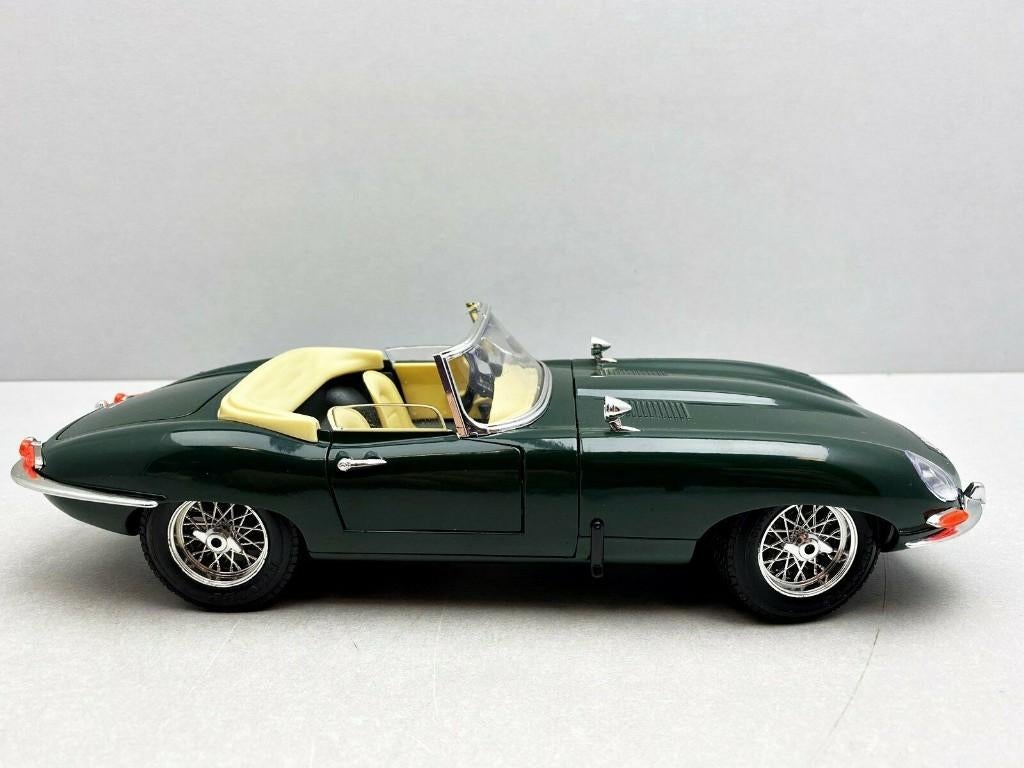JAGUAR XK Type E Cabrio Serie1 BRG 1/18 BURAGO Premium, Hobby en Vrije tijd, Modelauto's | 1:18, Ophalen of Verzenden, Zo goed als nieuw