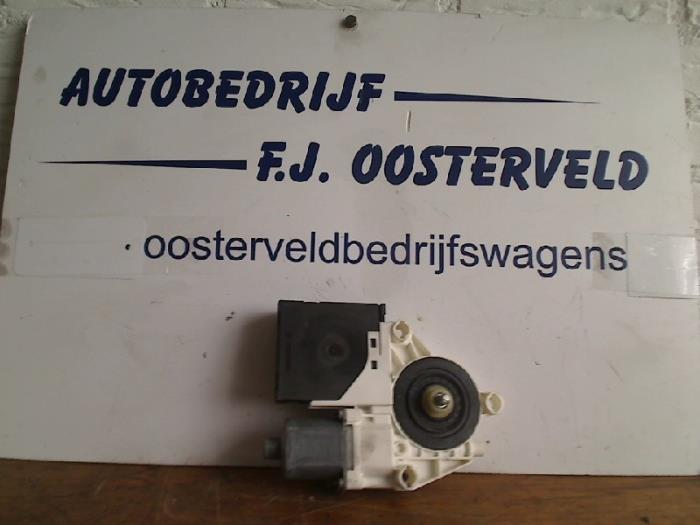 Moteur de vitre portière d'un Volkswagen Golf, Autos : Pièces & Accessoires, Volkswagen, -, 3 mois de garantie, Utilisé