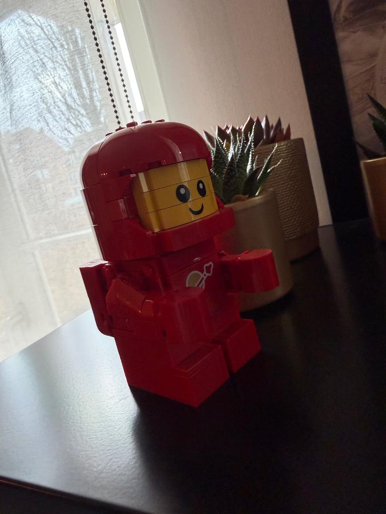 LEGO 40767 Grote Rode Babyastronaut, Ophalen, Zo goed als nieuw, Complete set, Lego