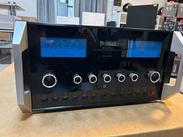 McIntosh MA7000 2j garantie - Inruil mogelijk, TV, Hi-fi & Vidéo, Autres marques, Enlèvement, 120 watts ou plus, Stéréo