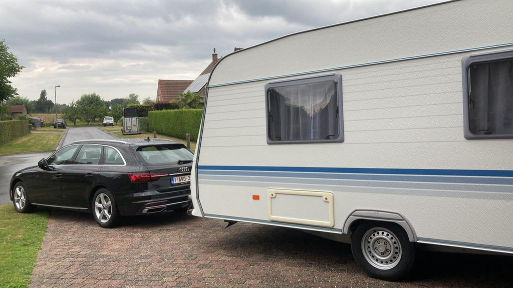 Adria Altea 432PX - nieuwstaat, amper gebruikt, Caravans en Kamperen, Treinzit, 750 - 1000 kg, Particulier, Adria