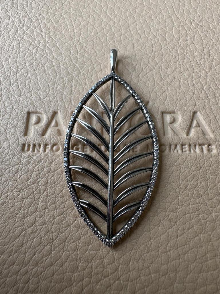 Pendentif en forme de feuille de palmier Pandora NOUVEAU !!, Neuf, Enlèvement, Avec strass, Fleur ou Plante