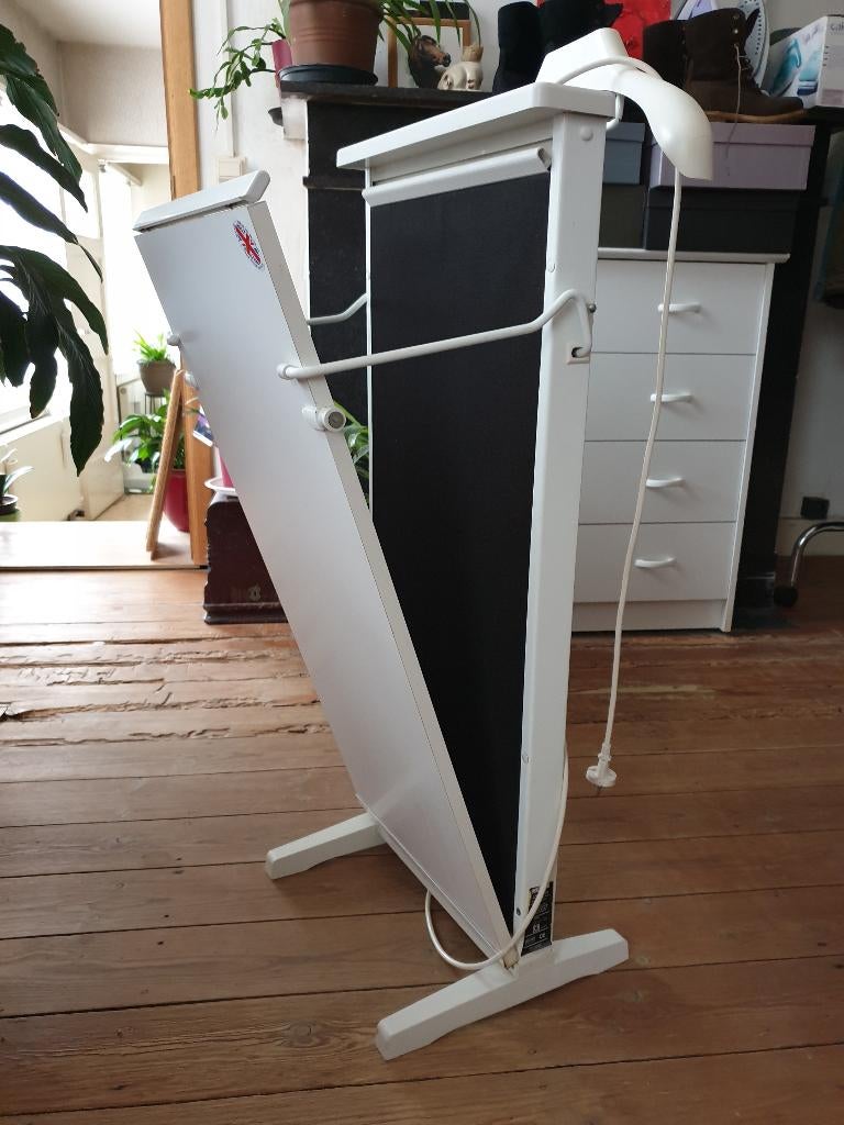 Presse-pantalons électrique Corby 2200, Enlèvement, Comme neuf